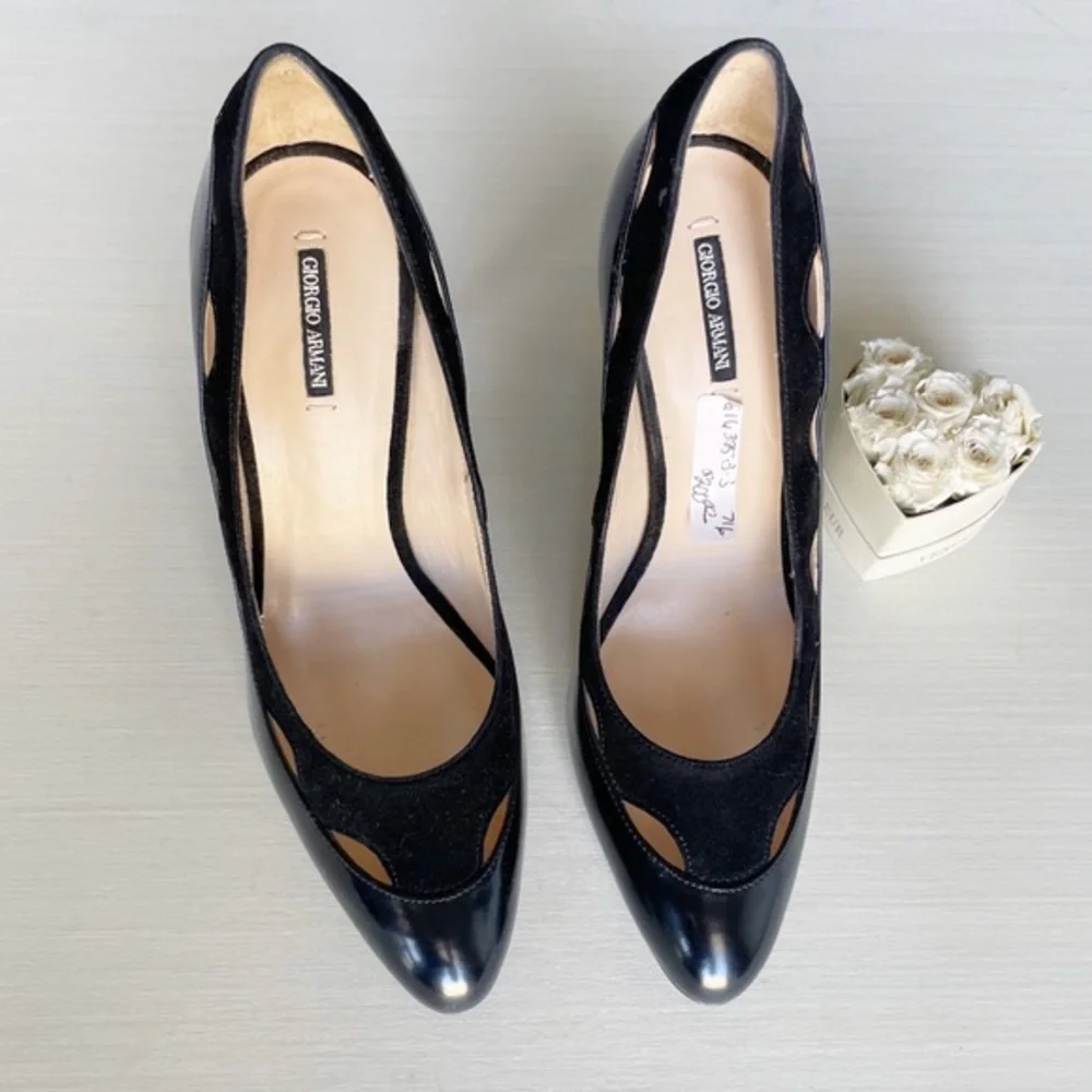 🆕 Giorgio Armani Leather & Suede Cut Out High Heel Pumps - Picture 4 of 12